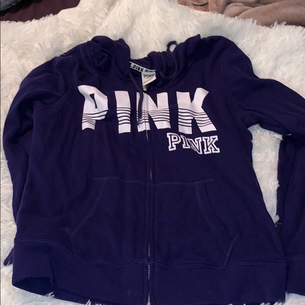 VS pink sweater